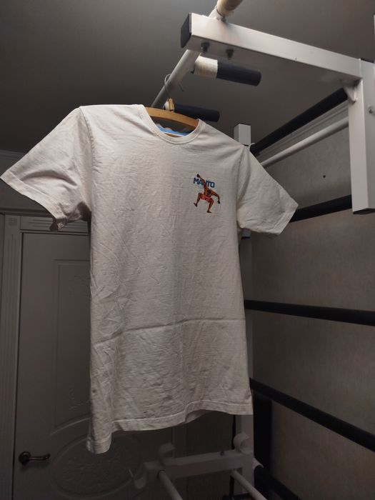 Футболка манто біла