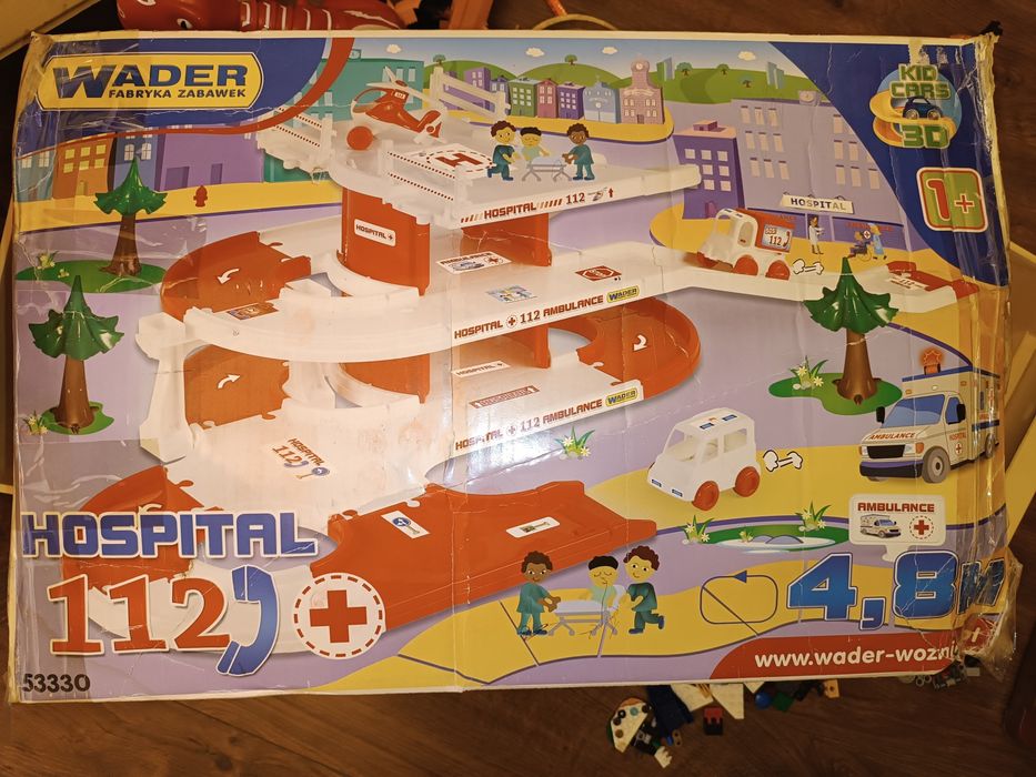 Дитячій набір Трек іграшка Wader Play tracks city Відділення швидкої