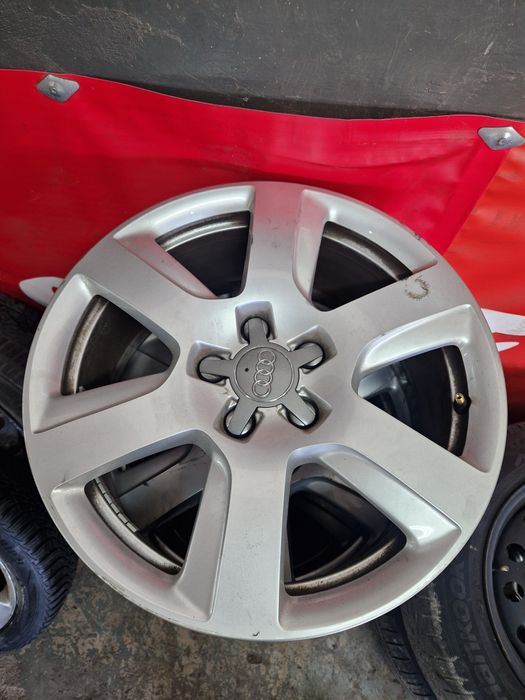 Oryginalne Felgi Audi A6 A4 17 cali 8J 66,6 ET38 5x112 4szt