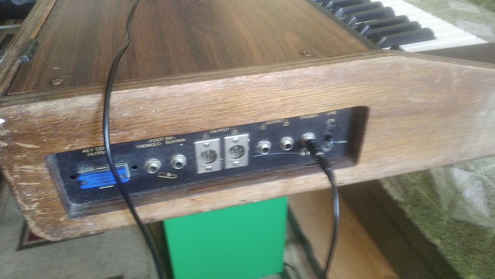 електропіанo ямаха cp35