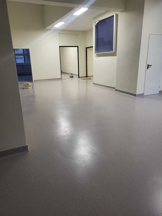 wylewki posadzki samopoziomujące cementowe WOLPLAN CTF beton grzewczy