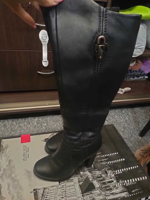 Черевики шкіряні RENZANA на підборах 36 розмір