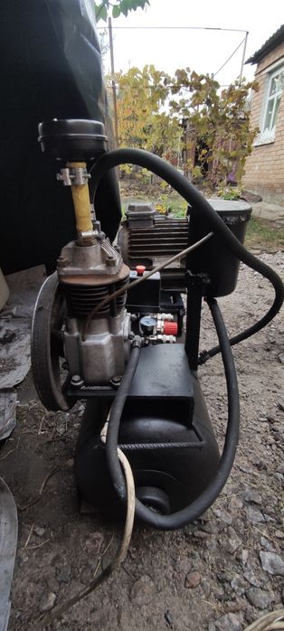 Продам компрессор СССР