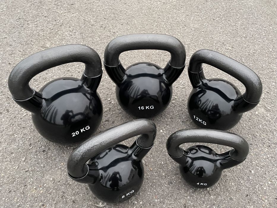 Гантеля 15 кг гексагональна в гумі