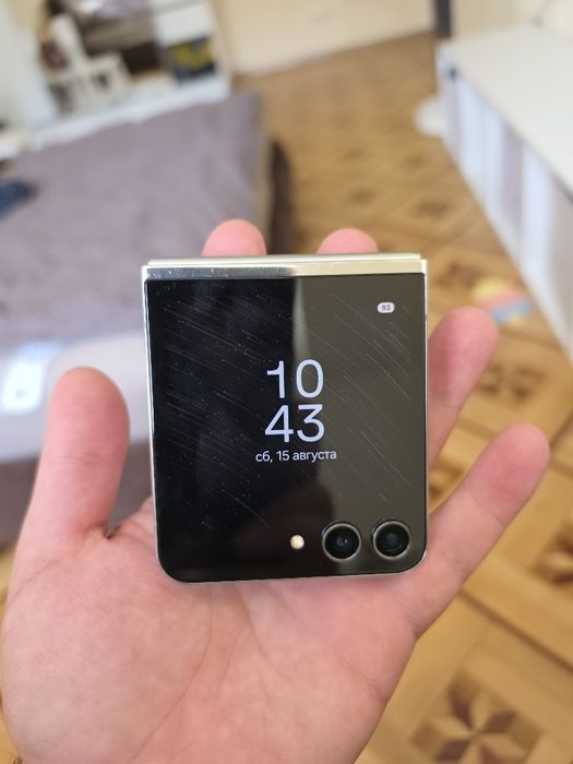 Samsung Galaxy Flip 5  8/256GB Mint