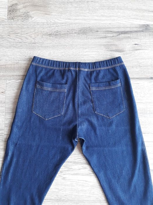 Materiałowe spodnie 3/4 rybaczki legginsy szorty rozmiar S/M Marilyn