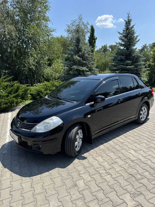 Ниссан тиида, Nissan tiida 2008