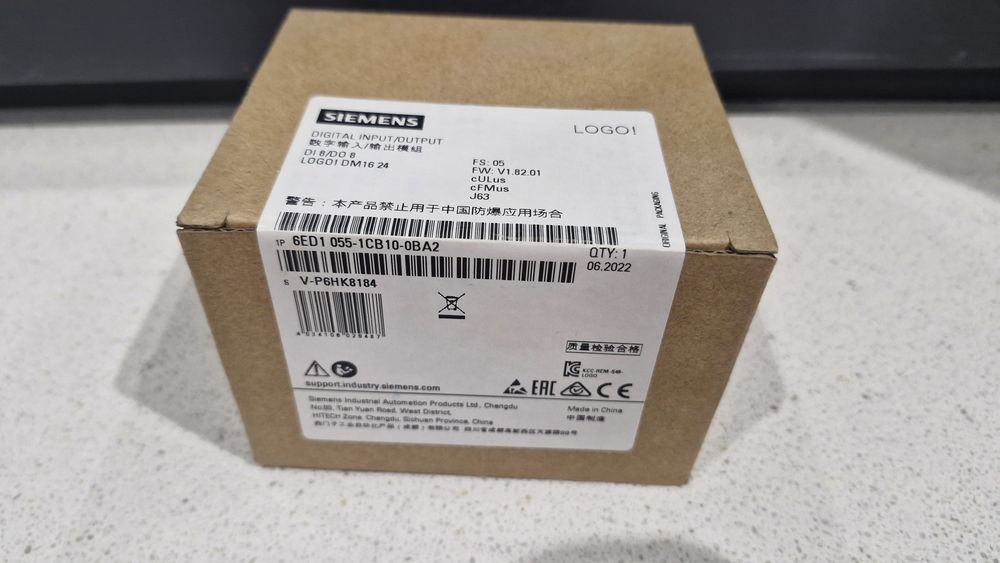 Siemens Logo moduł rozszerzen wejść wyjść I/O 6ED1 055-1CB10-OBA2