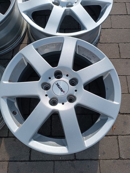 Komplet felg aluminiowych 5x112 ET42 16" Audi Skoda Volkswagen