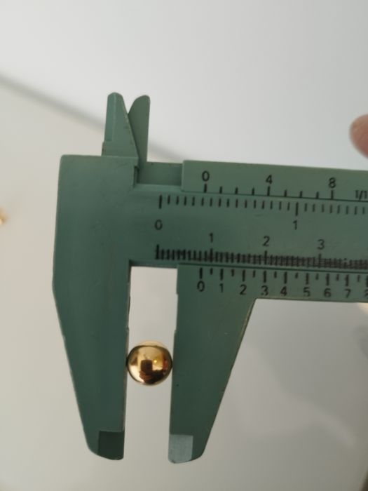 Brincos em ouro 19,2kt