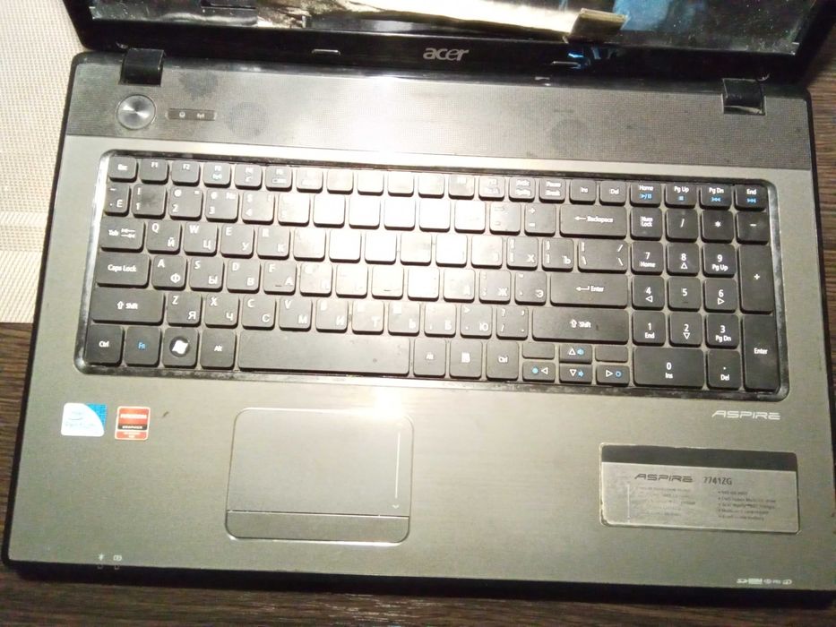 Ноутбук Acer aspire 7741 zg  на деталі