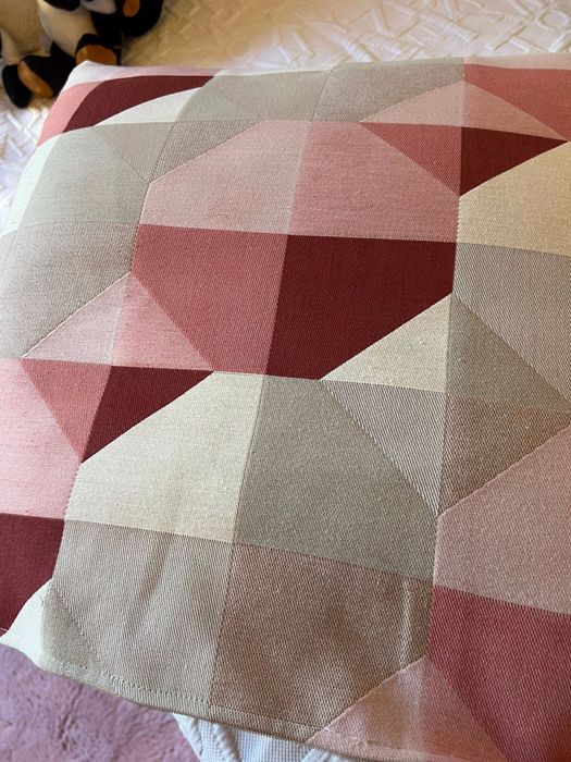 Almofada SVARTHO Ikea, rosa/beje, 50x50cm