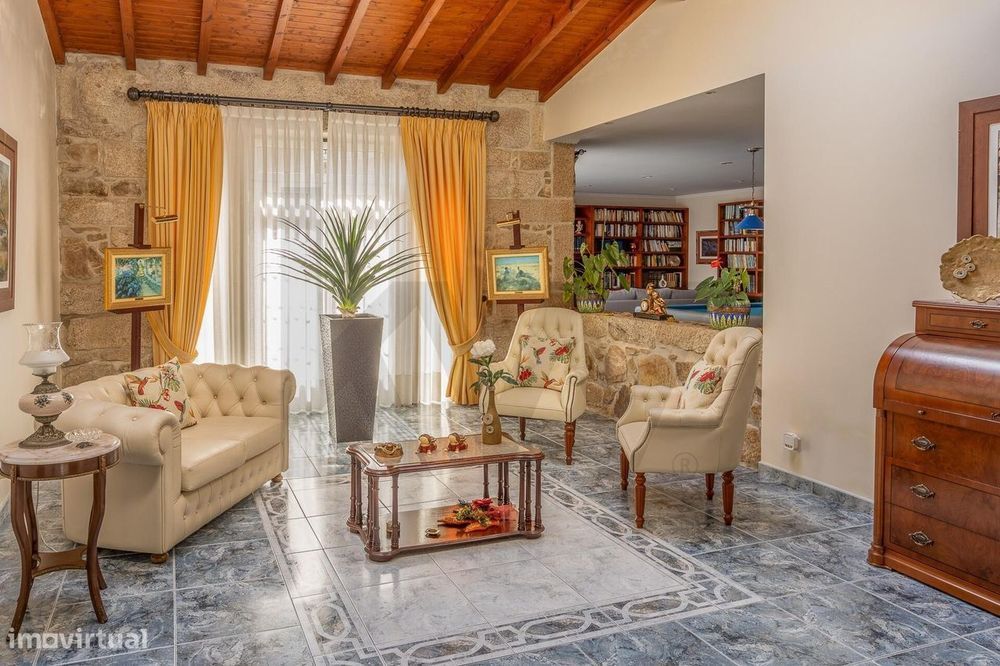 Quinta em Monção com potencial para Hotel Rural, Eventos e AL. Perto d