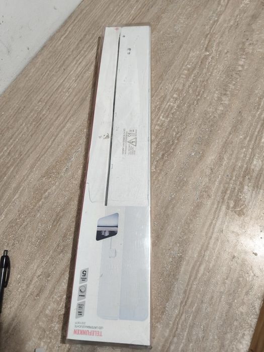 Oprawa podszafkowa LED biała