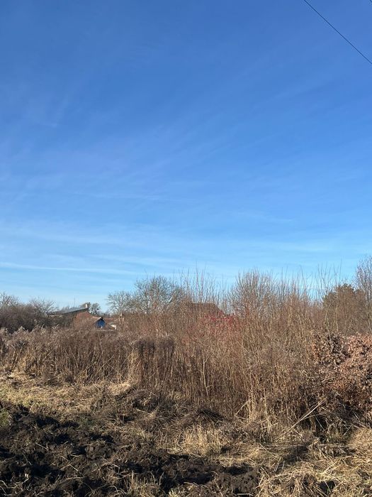 Продаж земельної ділянки з будинком в с Суховоля по вул Б.Хмельницьког