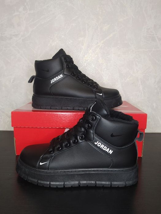 Жіночі зимові кросівки Nike air Jordan/натуральная кожа/зимние ботинки