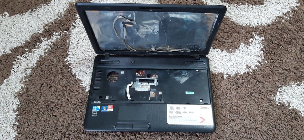 Ноутбучні Корпуси  Лот