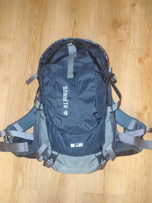 Plecak trekkingowy Alpinus Tarfala 35L stan idealny