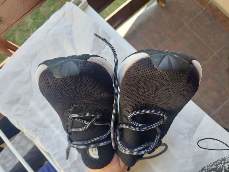 Buty sportowe The North Face M Surge Highgate 41