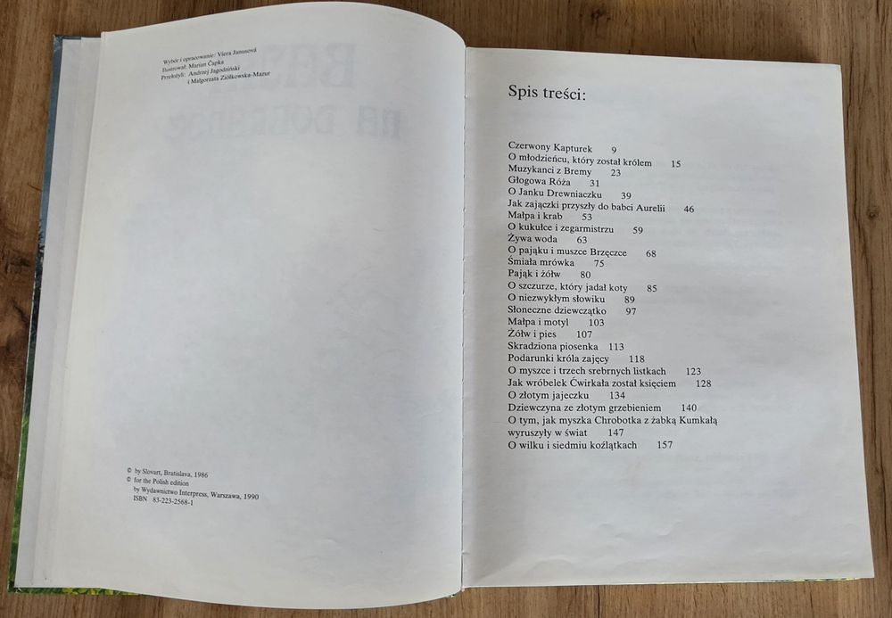 Książka vintage PRL Bajki na dobranoc Viera Janusova 1986