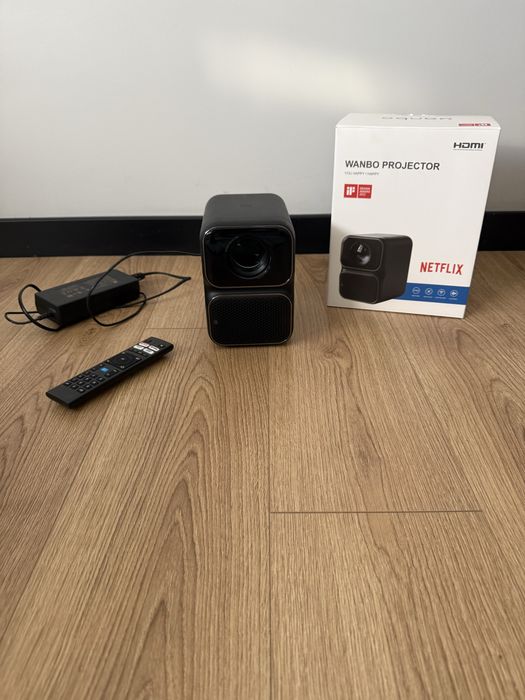 Projektor WANBO (Netflix, HDMI) – komplet