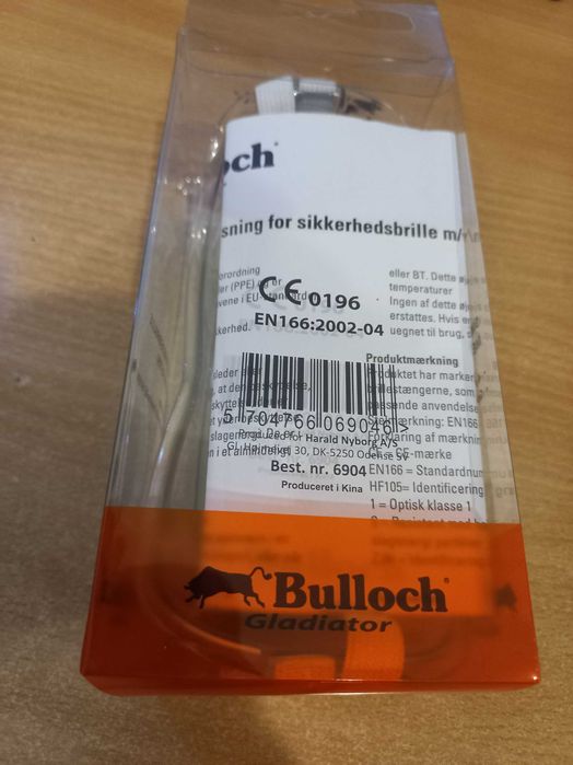 Защитные очки с непрямой вентиляцией