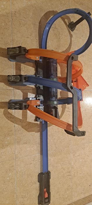 Hot Wheels Triple Looping