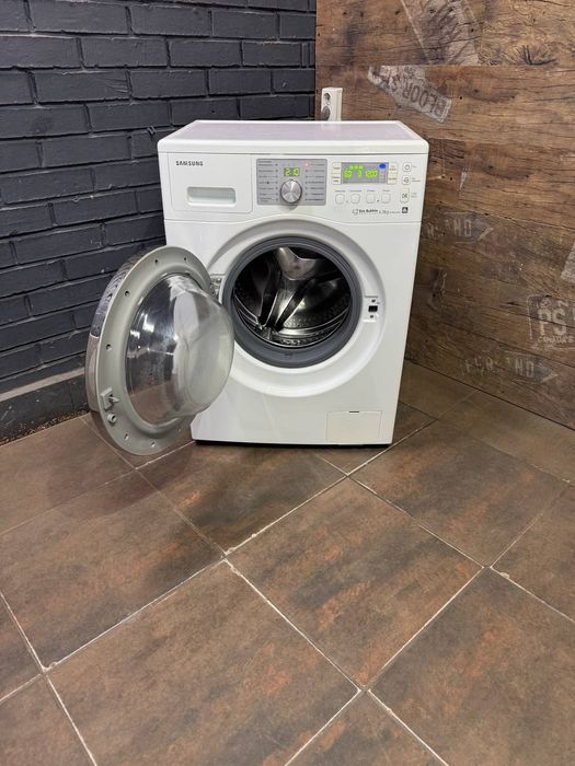 Пральна/стиральная машина Samsung WF0602WKE, вузька