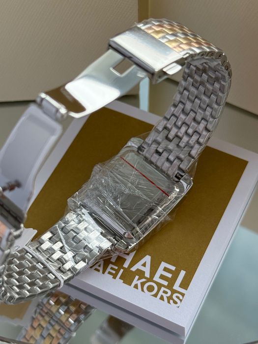 Годинник срібно-золотий Michael Kors MK4744 часы женские