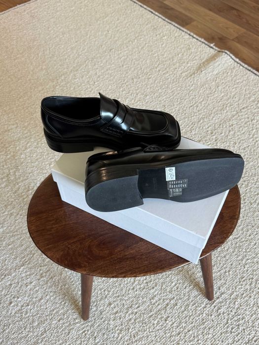 Шкіряні лофери жіночі cos (чорні, розмір 41)