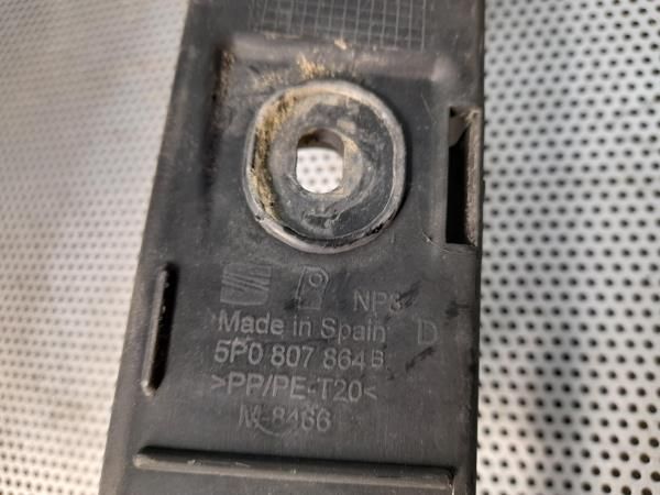 Guia de pára-choques trás direita SEAT Altea (5P1)