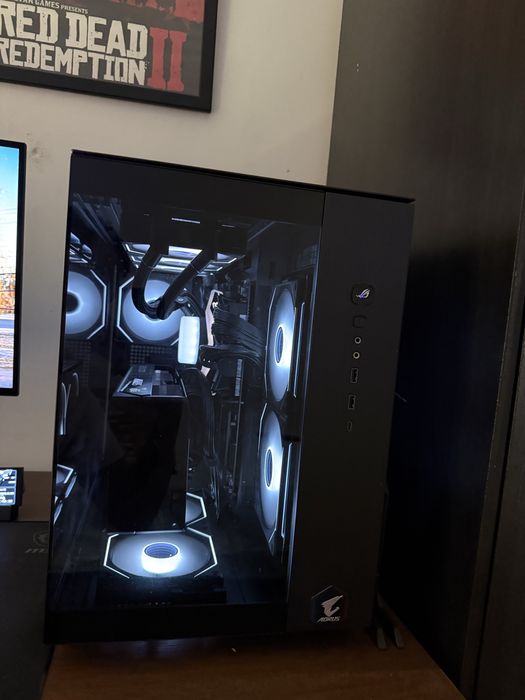 High-end gaming PC505772095706900482