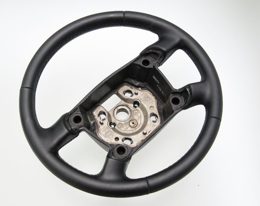 Kierownica Volkswagen T5 OBSZYTA NOWĄ SKÓRĄ - PFIcarStyling