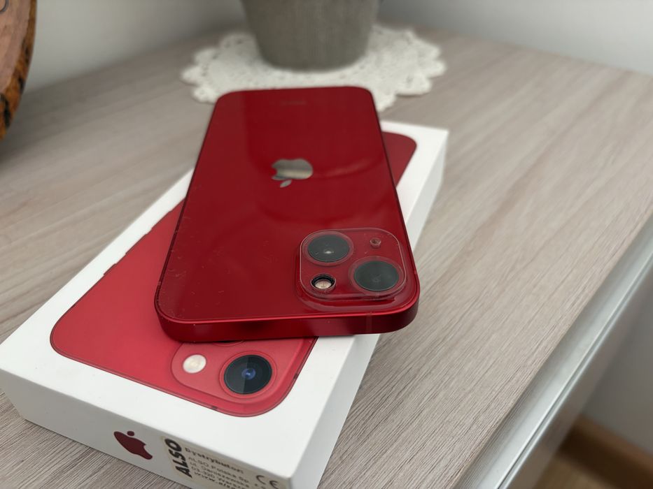 Iphone 13 Red color