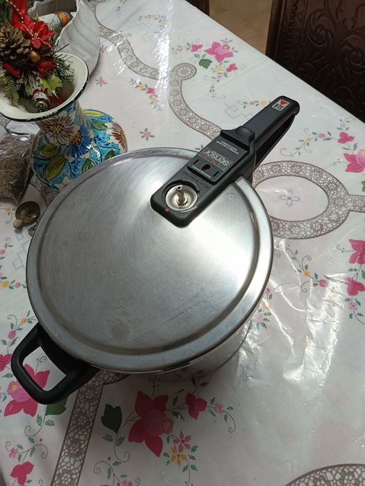 Panela de pressão em Inox