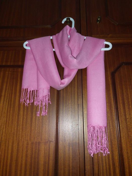 Pashmina de cor rosa