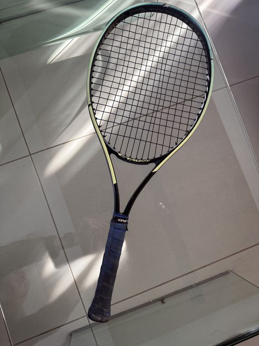 Rakieta tenisowa HEAD Gravity MP Graphene 360+