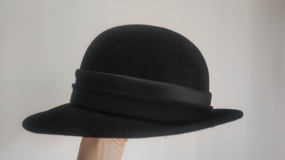 Kapelusz 100% welna, roz. 56super stan