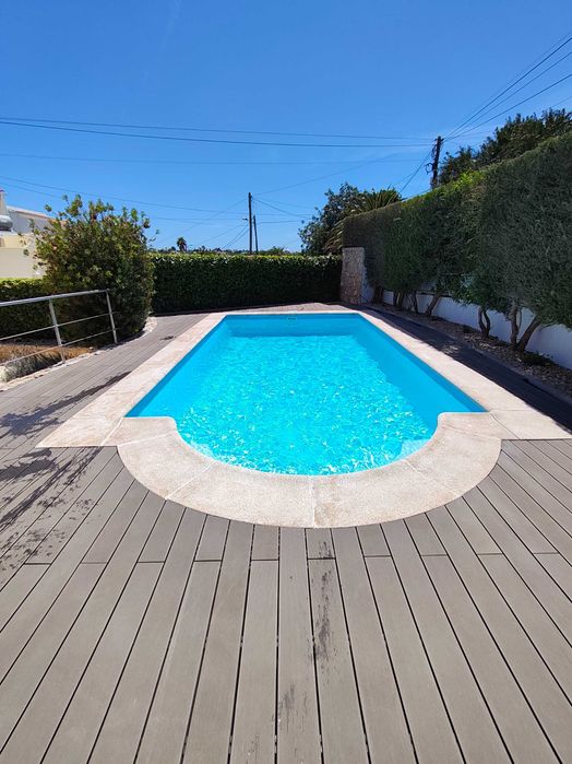 Limpeza e Manutenção de Piscinas / Pool Maintenance & Repairs
