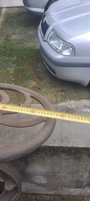 máquina de perfuração mecânica antiga