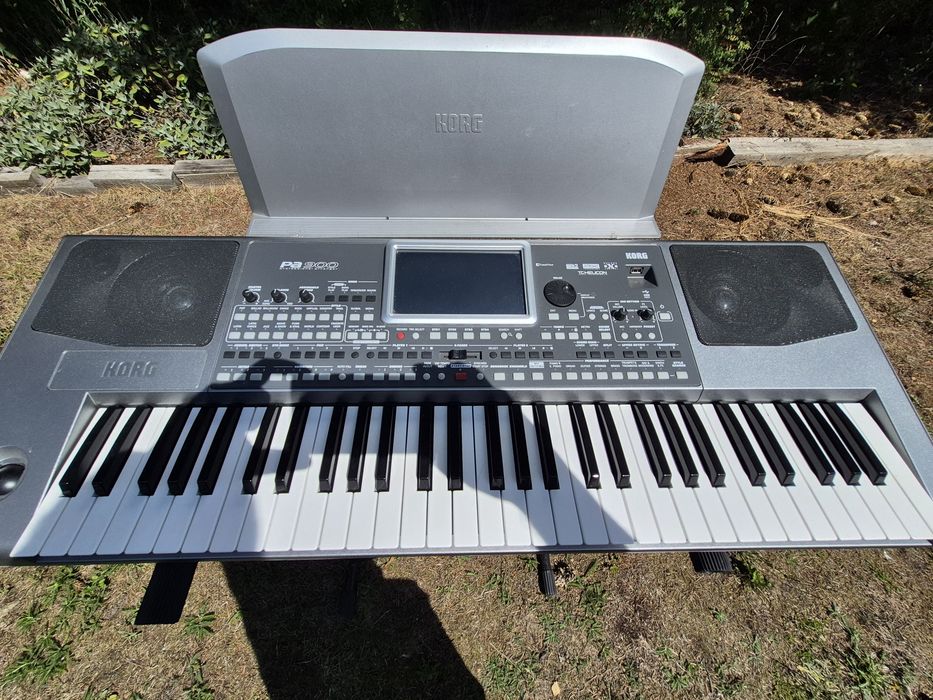 Sprzedam Keyboard KORG PA900