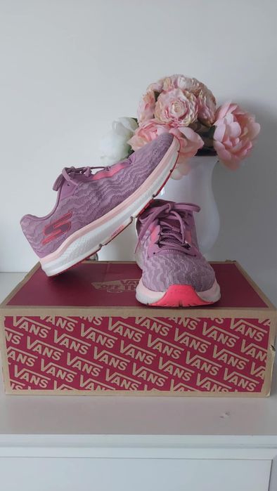 Skechers Gorun Archfit buty sportowe
