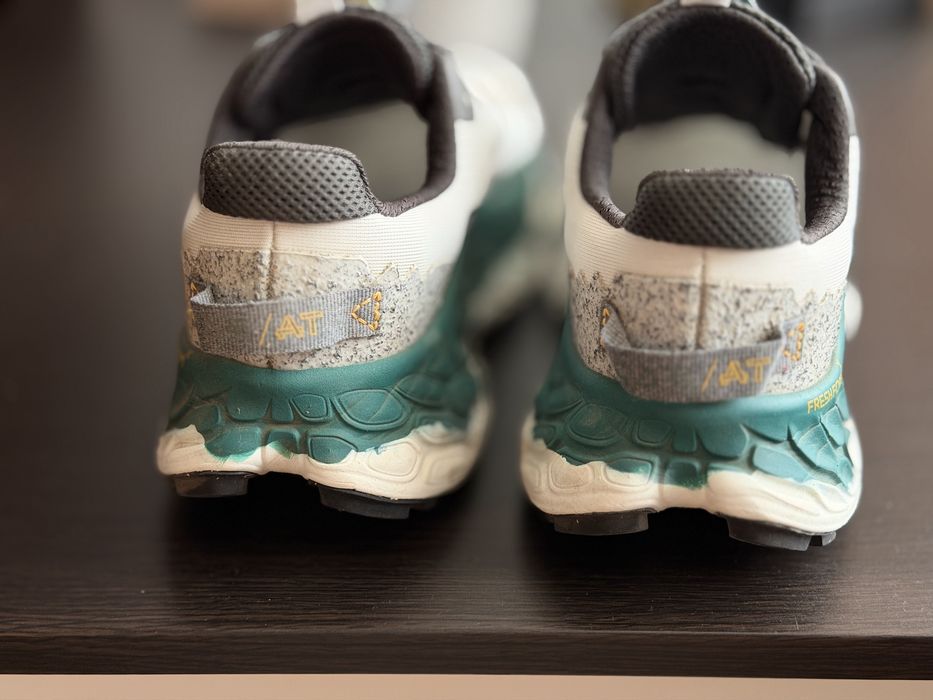 Кросівки чоловічі, New Balance. Розмір 42,5
