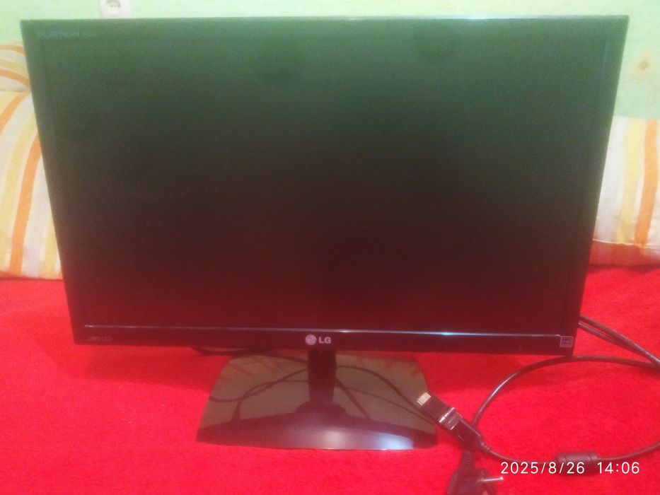 Продам монитор LG