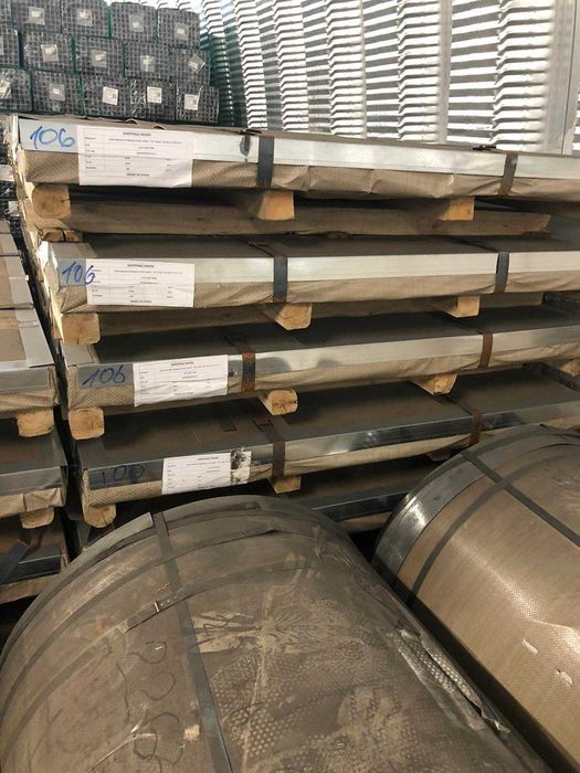 Є в наявн для декора листок