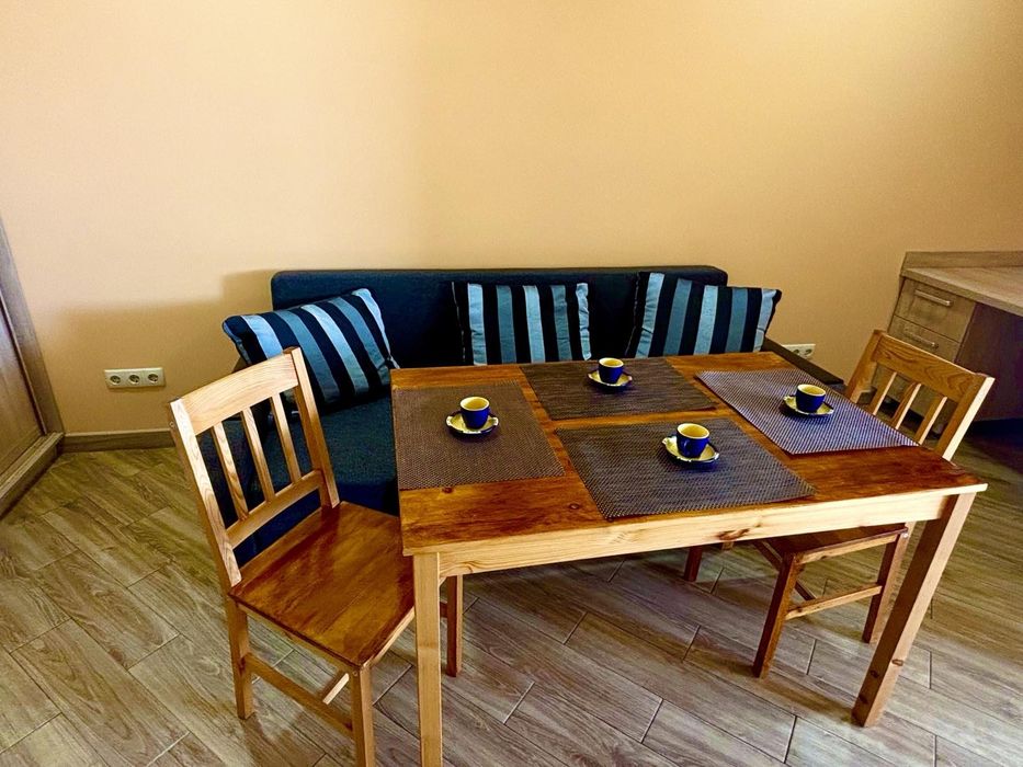 Подобово  новобудова м.Чернігівька ,м.Дарниця,м.Лісова