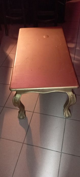 Mesa madeira dourada