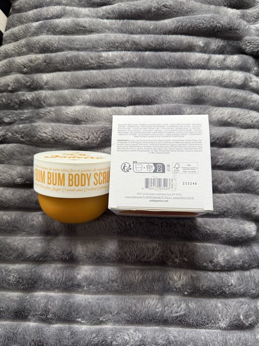 Peeling Sol de Janeiro bum bum scrub