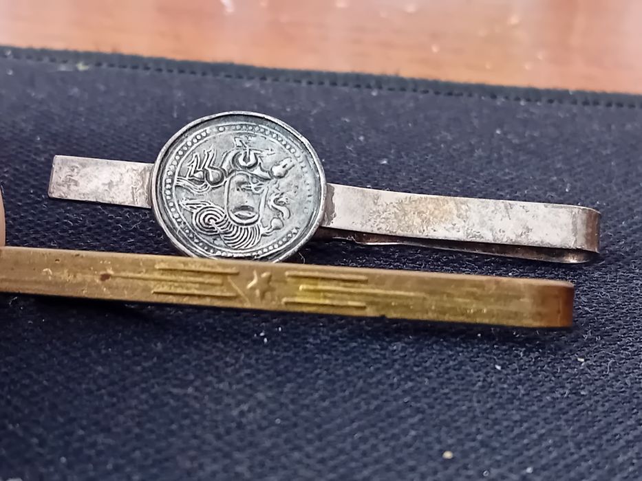 2 затискачі для галстука срібний та простий