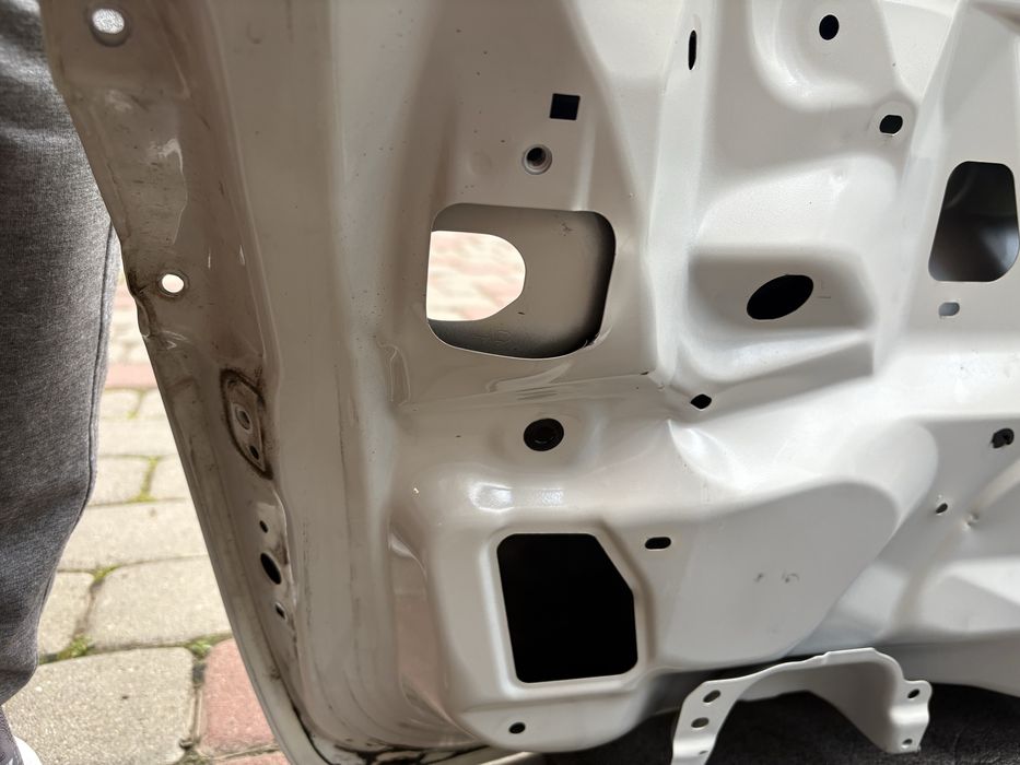 Кришка багажника Subaru Outback B15 Європа під відновлення